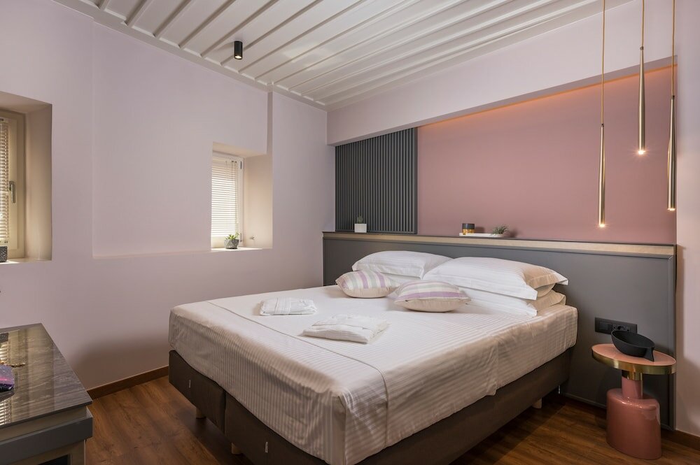 Фото Veneri Boutique Suites