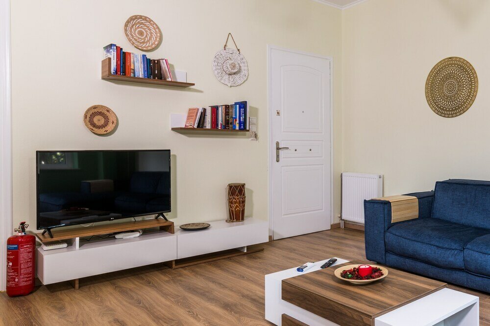 Фото Alexander Apartments Airport