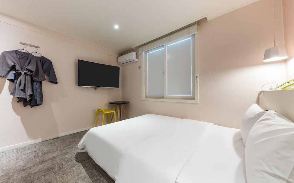 Фото Daejeon Yongjeon Hotel Ben