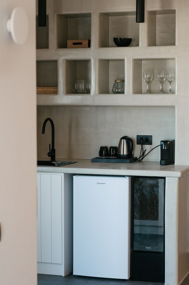 Фото Elements Cozy Suites