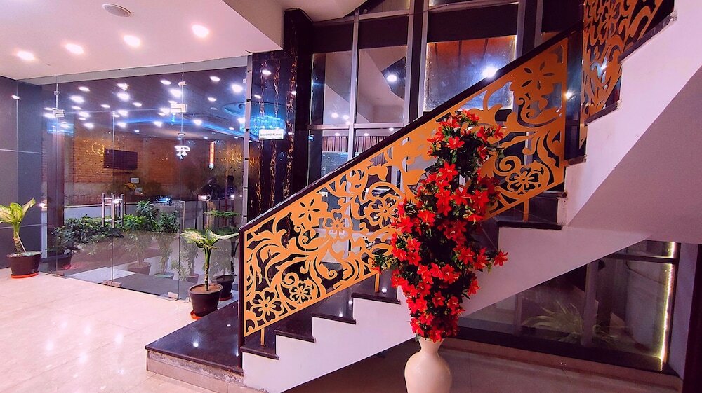 Фото Hotel Aradhna Inn by ShriGo Hotels