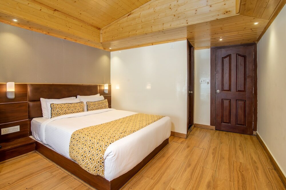 Фото Sumi Queen's Yard Rink Mall Darjeeling