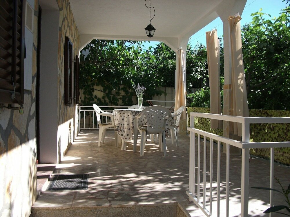 Фото Dusko - Free Parking - A1