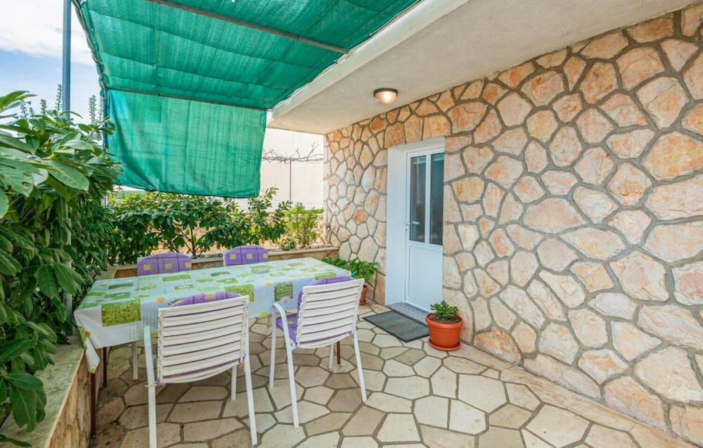 Фото Tonka - 150 m From Beach - A1 Prizemlje