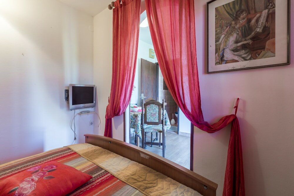 Фото Anamarija Apartments close to the beach