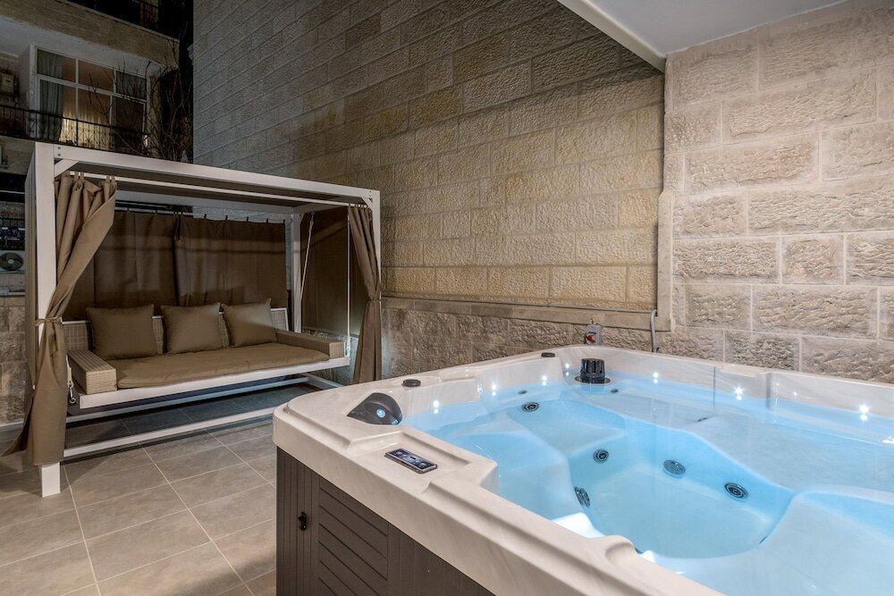 Фото Sea U Jerusalem Mahane Yehuda Apartment Hotel