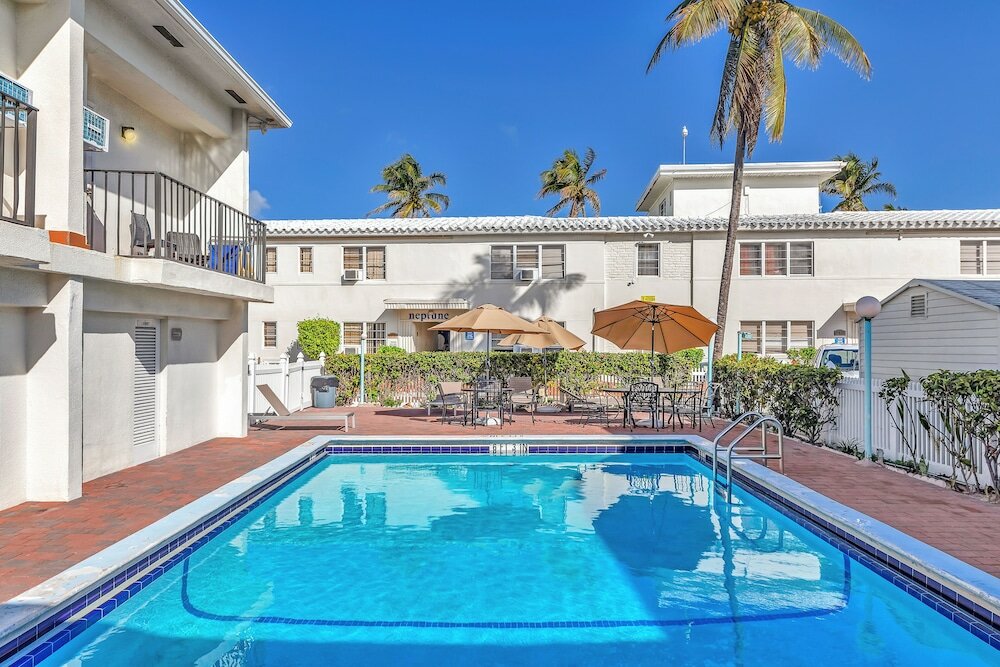 Фото Neptune Oceanfront Rentals