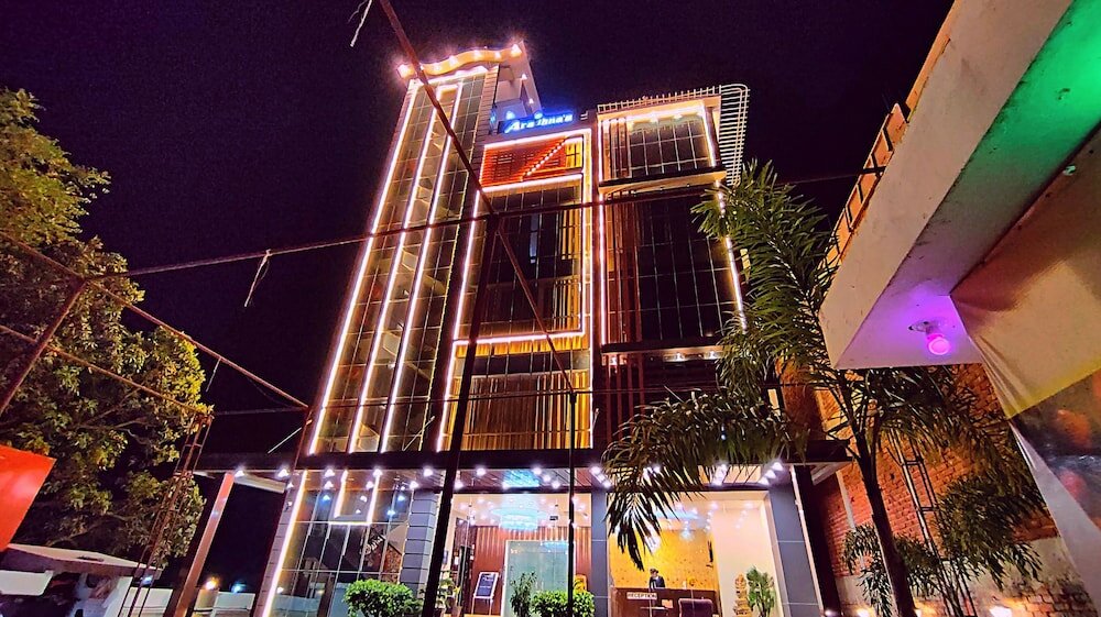 Фото отеля 1