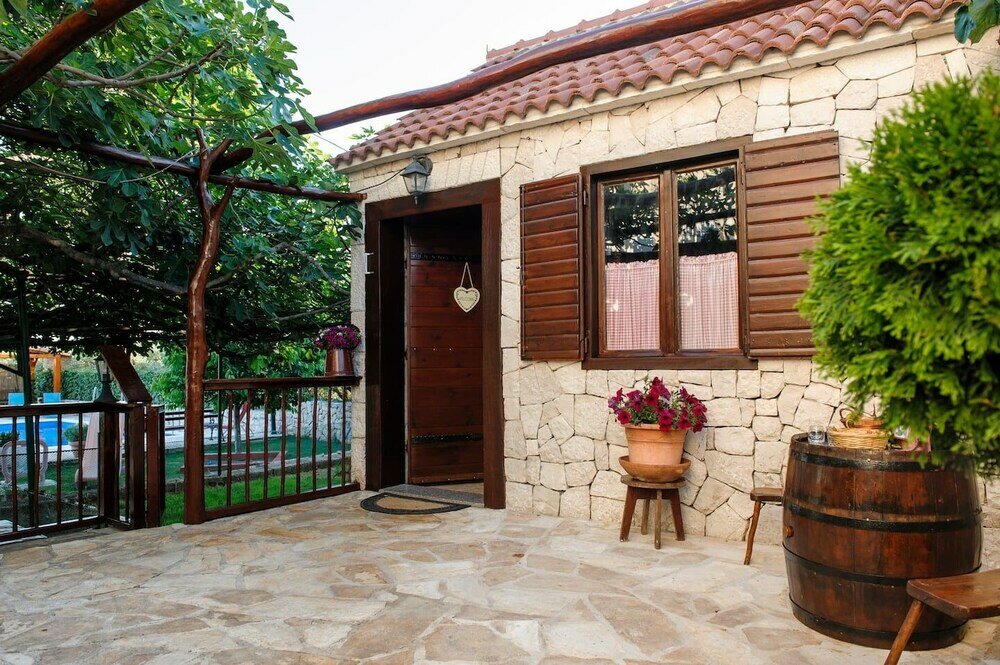 Фото Ani - With Pool and hot tub - A3 Juzni