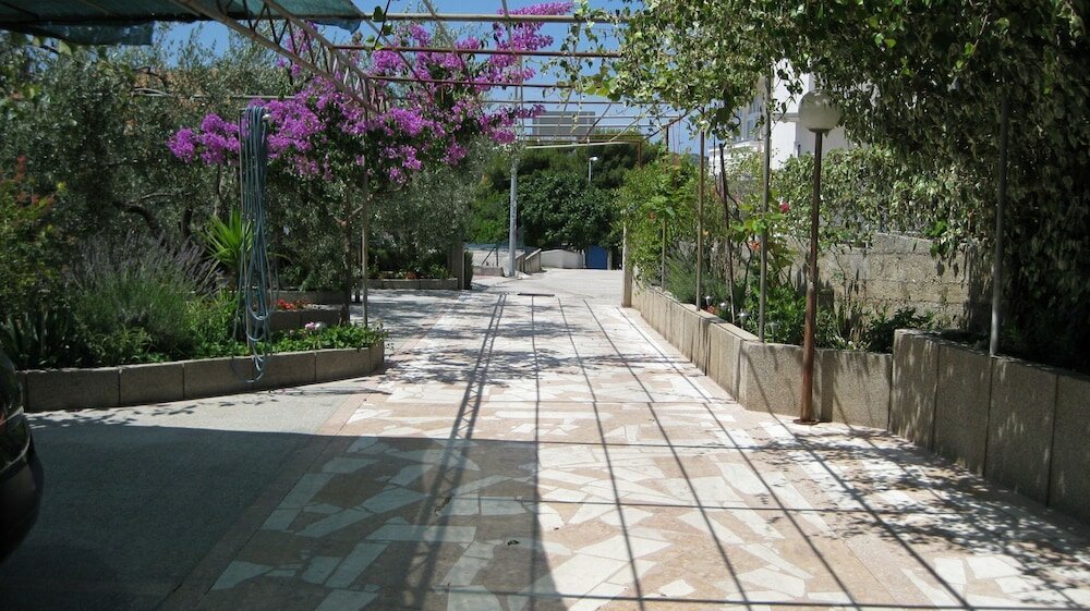 Фото Ljuba - Nice Garden - A2 Plavi