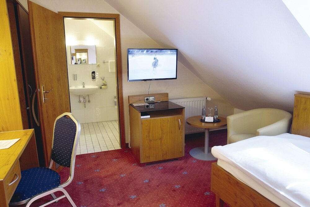 Фото Avalon Hotelpark Königshof