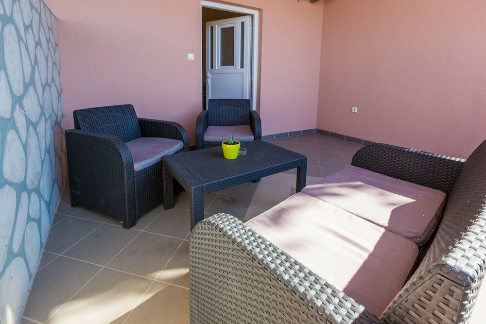 Фото Tomica - Open Pool - A5 Donji