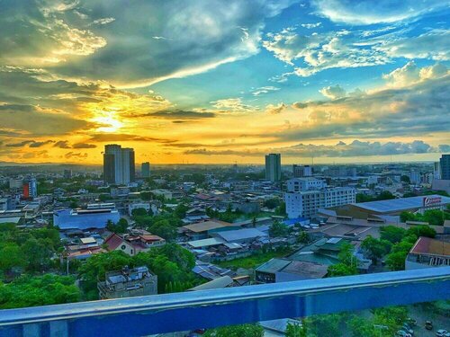 Гостиница Well Furnished Studio With City View at the Loop в Кагаян-де-Оро