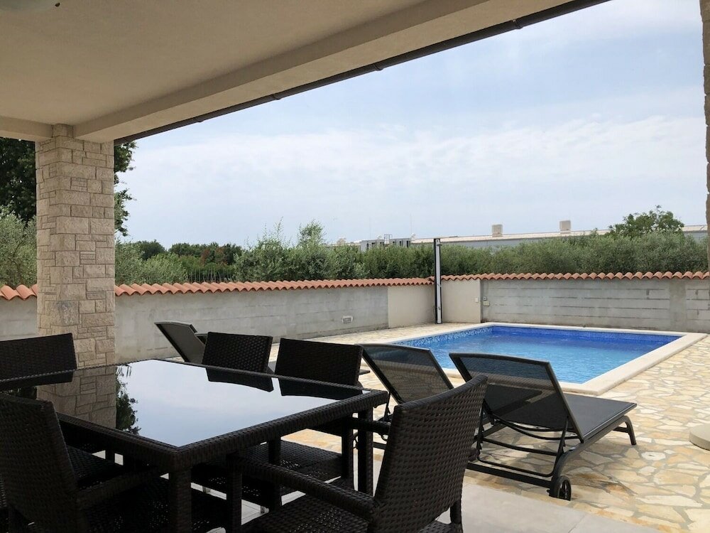 Фото Ljubav - With Pool - H