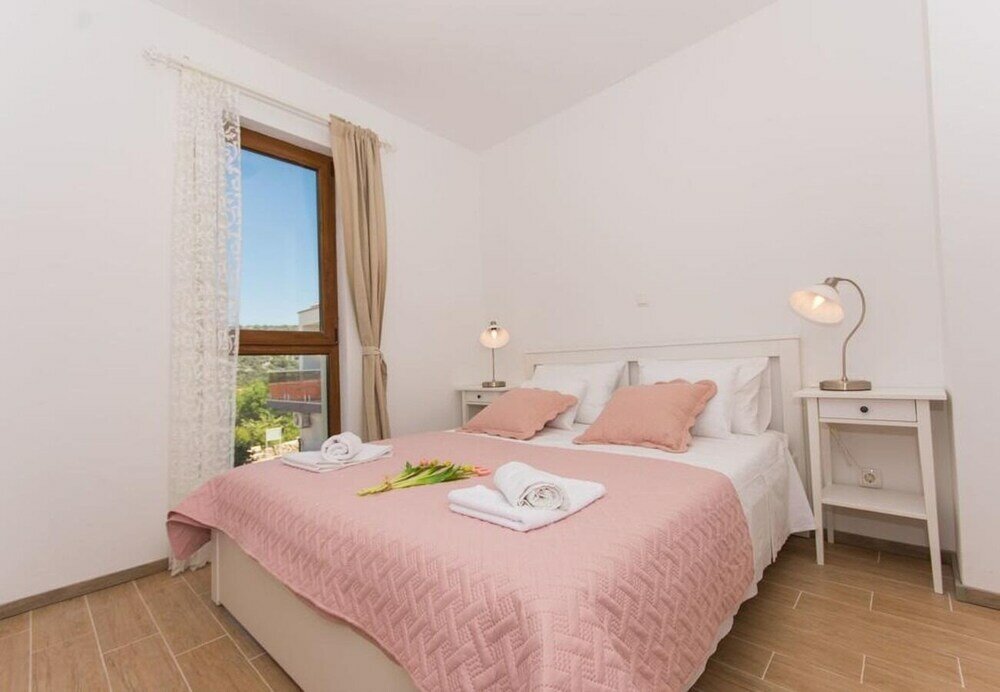 Фото Ivica - 100m From the sea - A1