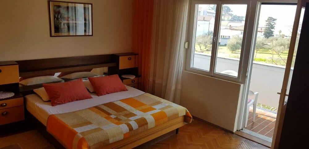 Фото Miljenko - 150 m From Beach - A2