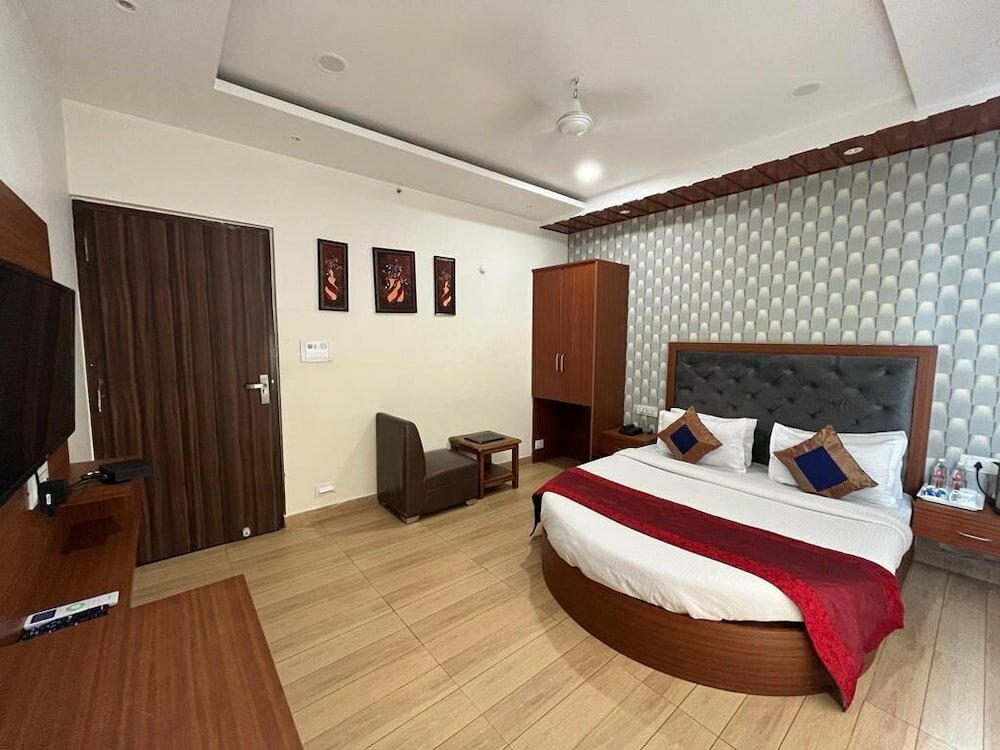 Фото Hotel SV Grand Varanasi
