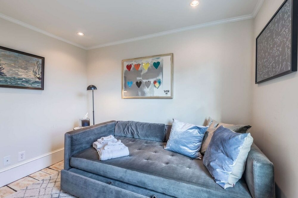 Фото Blue Water: The Cottage