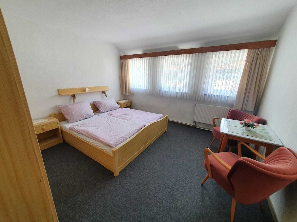 Фото Gästehaus und Fitness Haus Bergquell