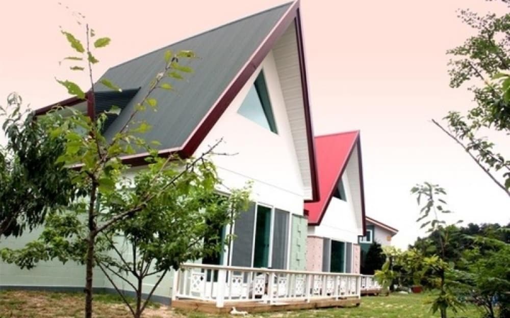 Фото Yangyang Badaae Geolinbeol Pension