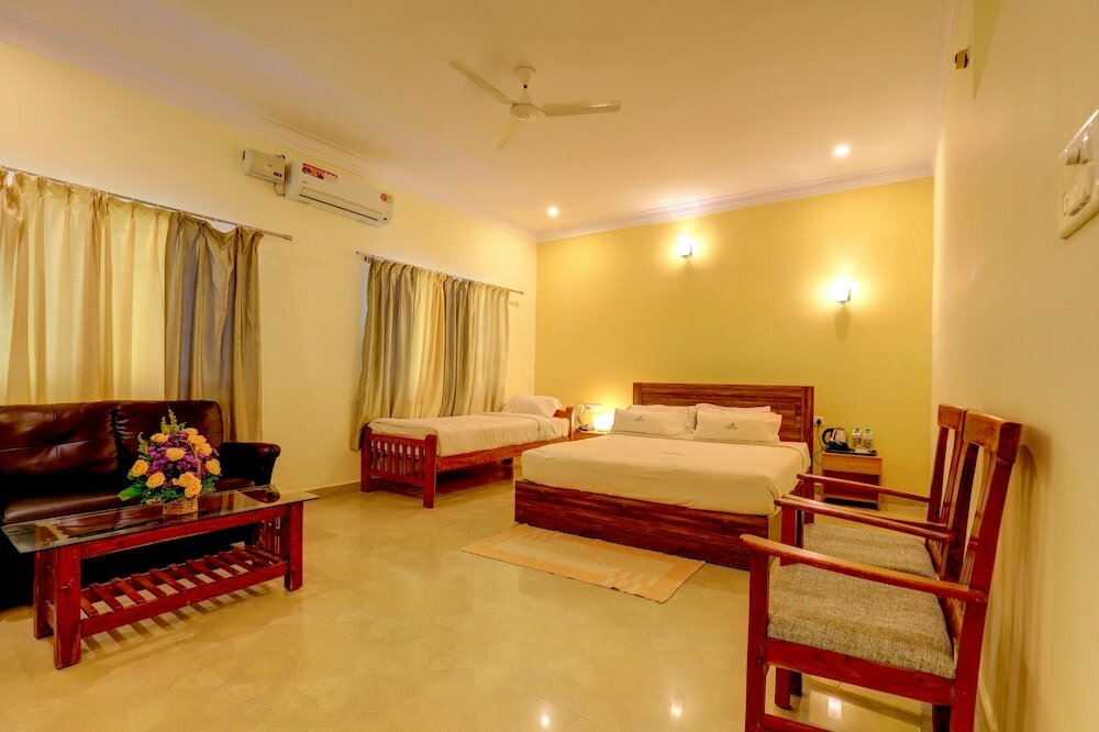 Фото Ezzenza Royal Garden Brindavan Resort