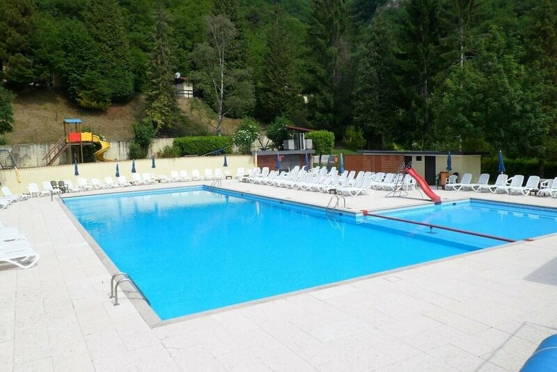 Гостиница Inviting 2-bed House in Tignale