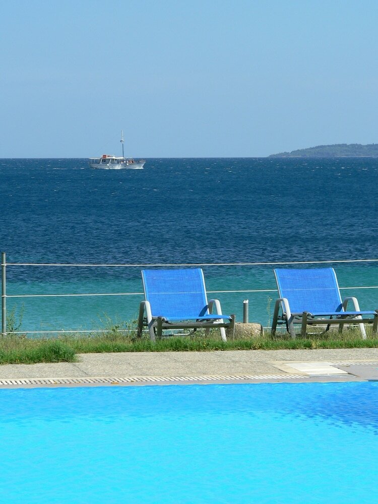 Фото Barbati Bay Elegant Apartments