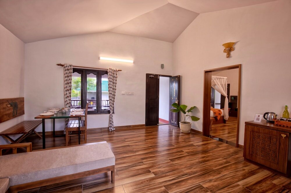 Фото Tuskers Hill by Poppys Anaikatti