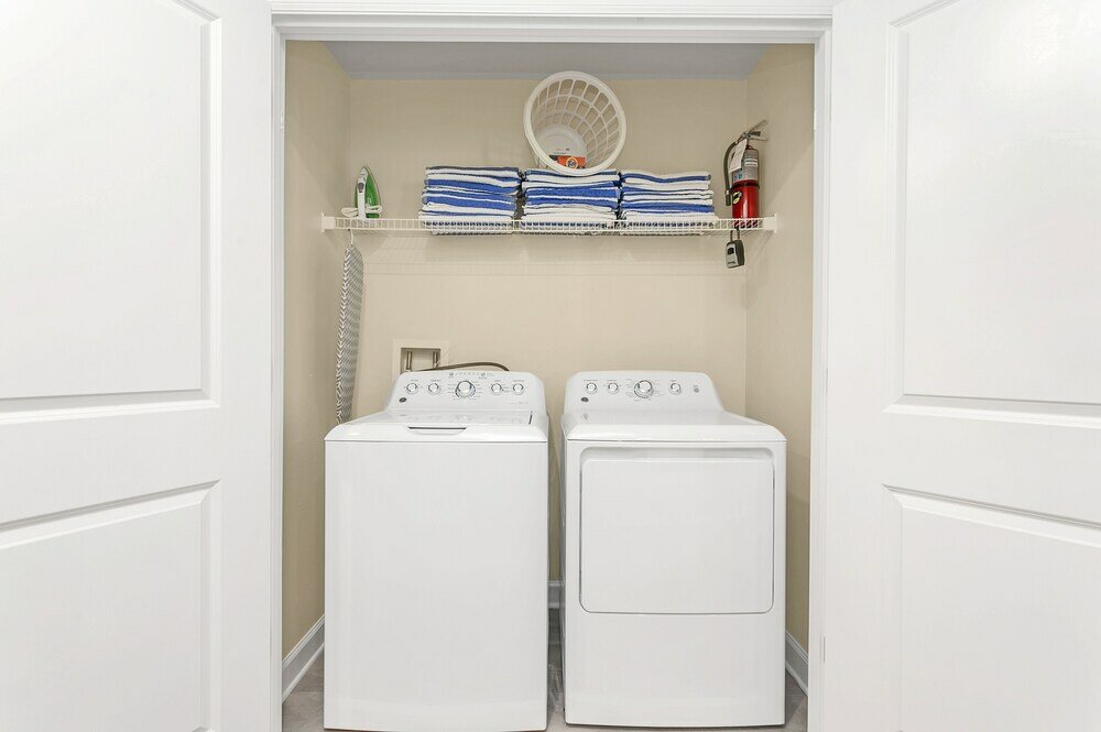 Фото Must See Villa! Private Poolthemed Roomstheater!