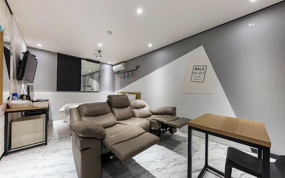 Фото Daejeon Daesa Hotel Bus