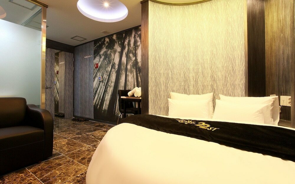 Фото Suwon Station Provence 22st