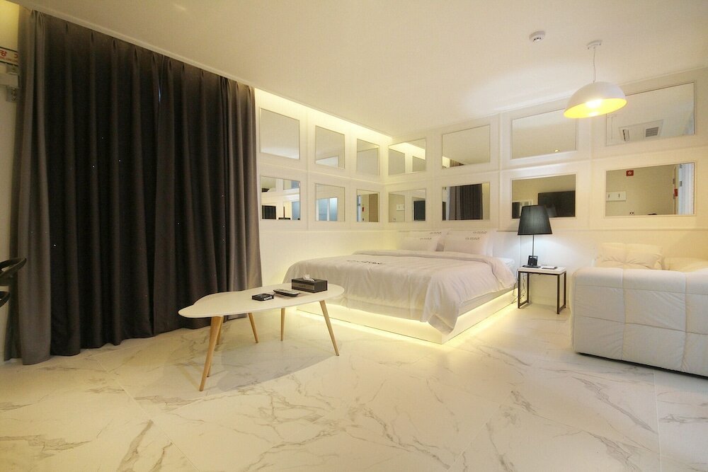 Фото Yeosu Max Self Check-in Motel