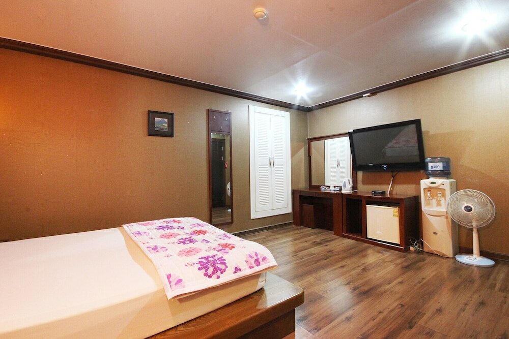 Фото Daegu Dongdaegu Station Ocean