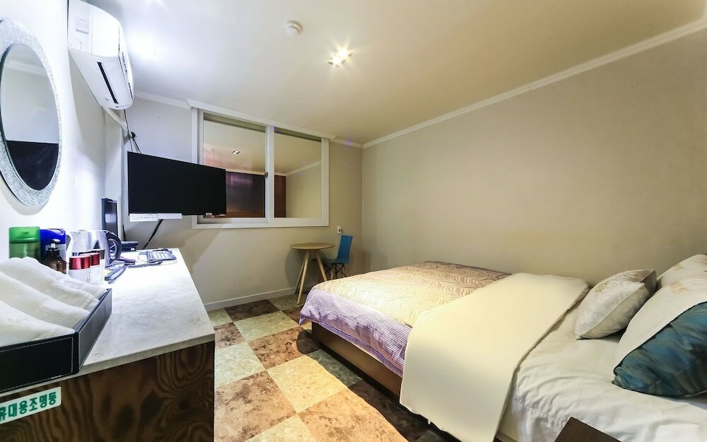 Фото Busan Gupo Cats