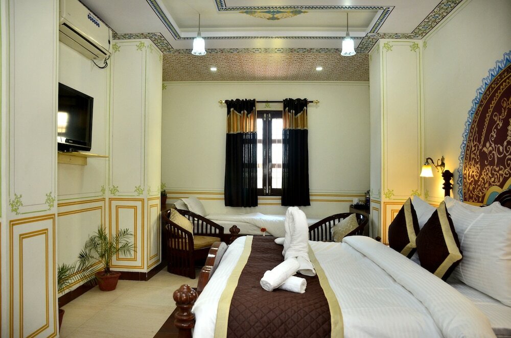 Фото Mahal Rajwada Resort