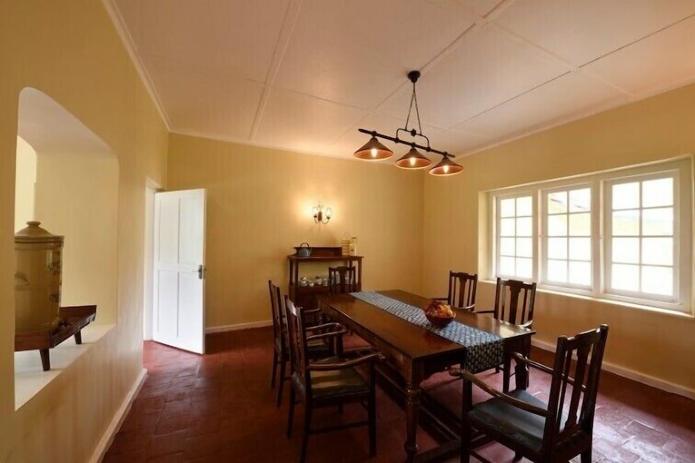 Фото Amã Stays & Trails Tea Estate Bungalows, Munnar