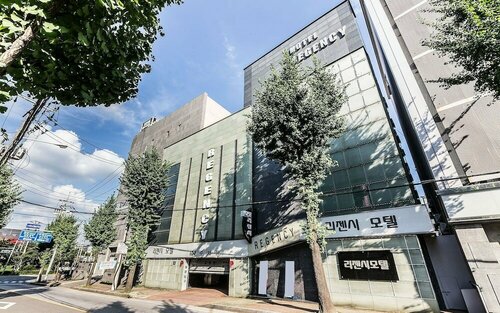 Гостиница Geumjeong Regency в Кунпхо