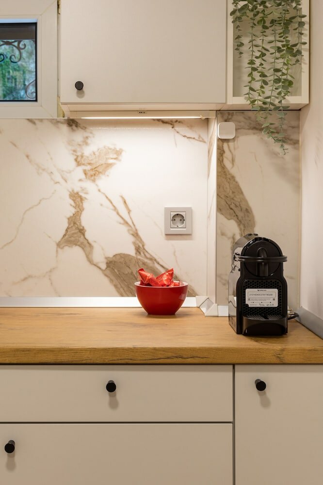 Фото Modern Studio Near British Square