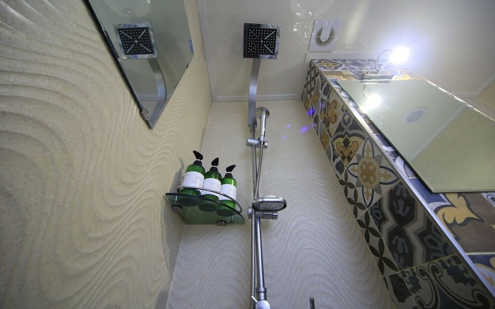 Фото Geoje Jangseungpo Yangpa