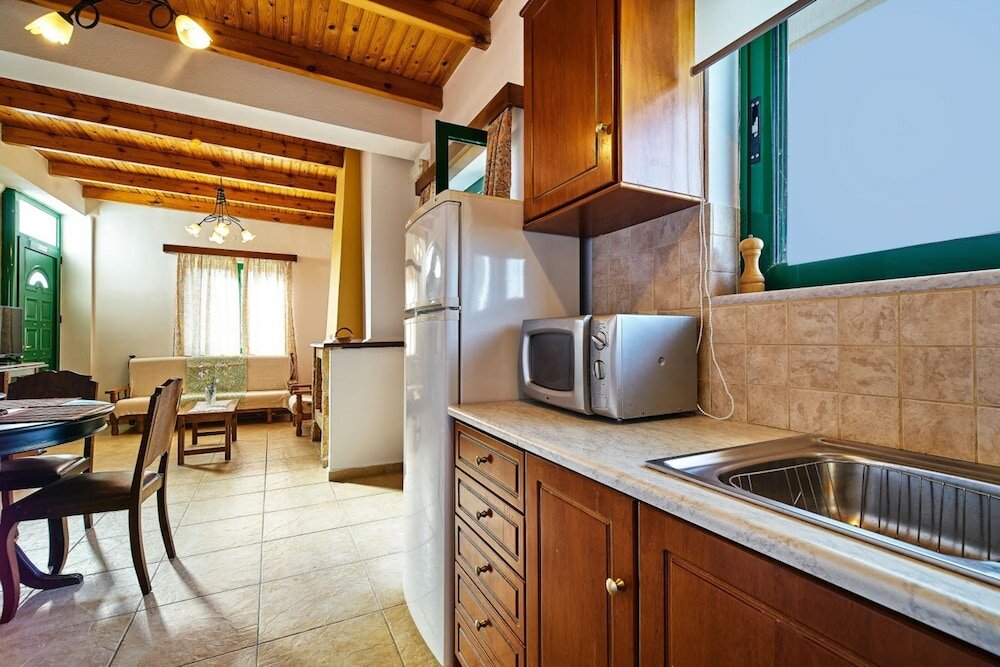 Фото Achilleas Apartments