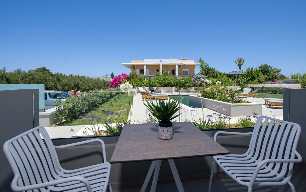 Фото Eleanthi Modern Living