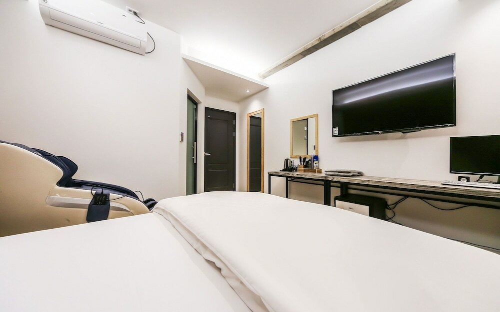 Фото Daegu Gyeongbuk University Bridge Hotel