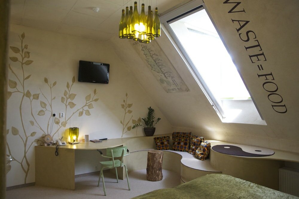 Фото Hotel De Plataan Delft Centrum