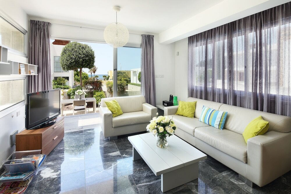 Фото Paradise Cove Beach Villas