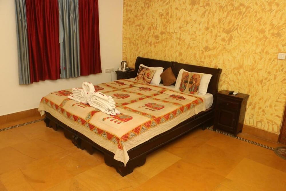 Фото The Elite Castle