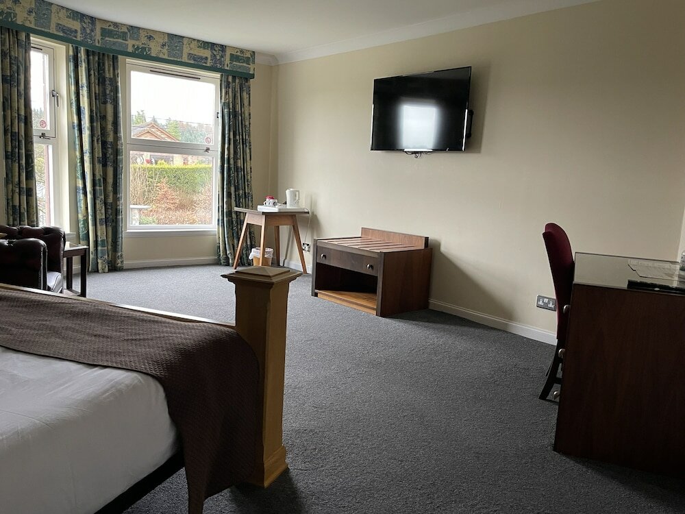 Фото Castlecary House Hotel