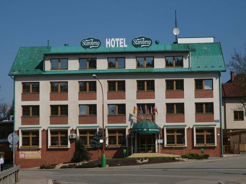 Гостиница Holiday Hotel Macocha в Бланско