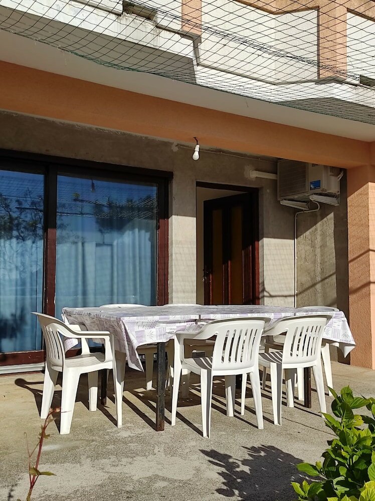 Фото Apartments 4 You