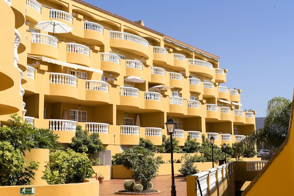 Фото El Marques Palace by Intercorp Hotel Group