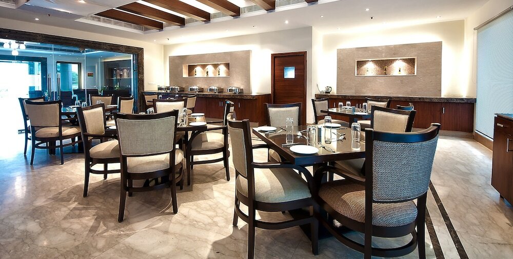 Фото The Golden Palms Hotel And SPA